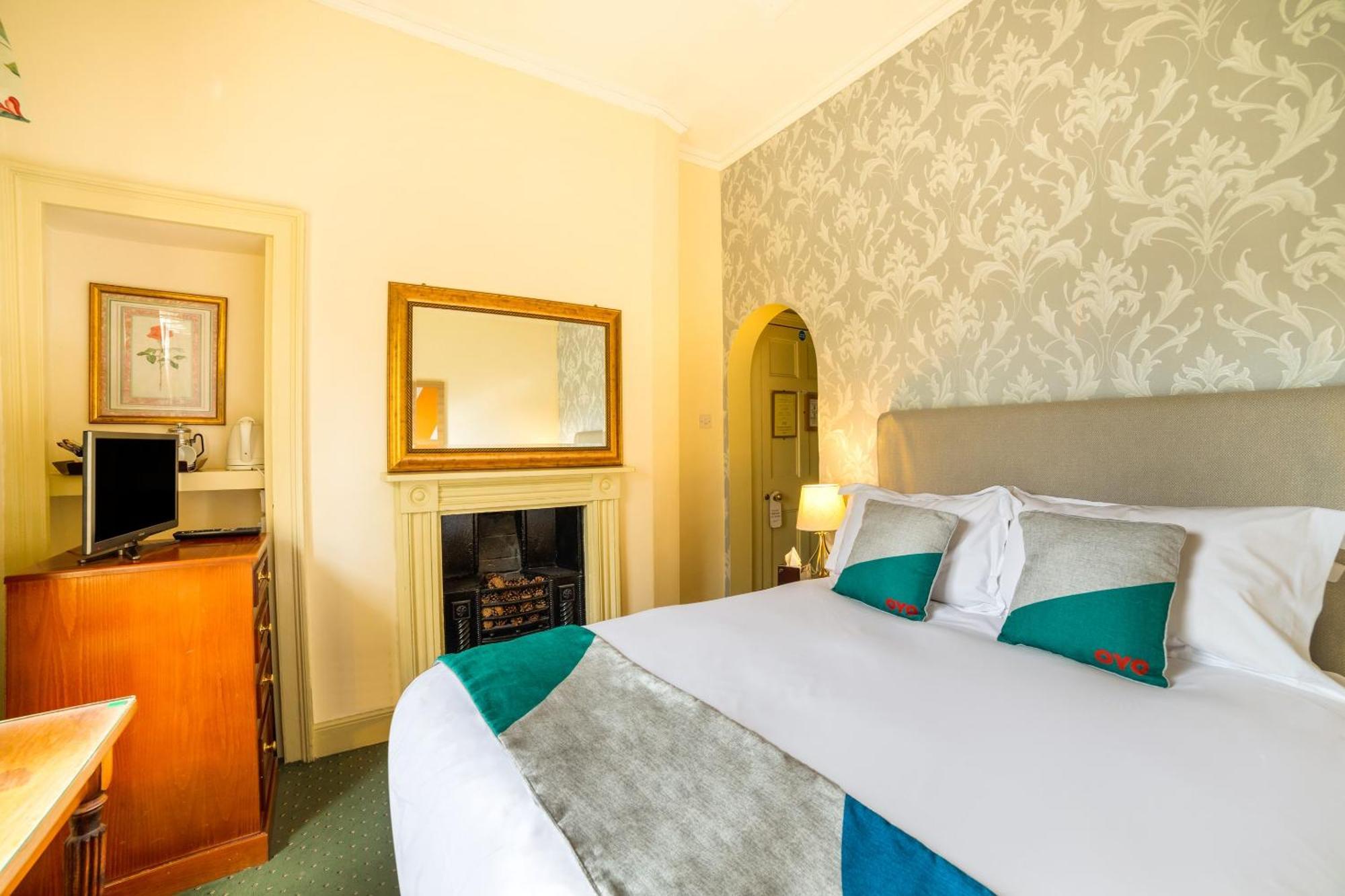 Oyo Bailbrook Lodge, Bath Zewnętrze zdjęcie