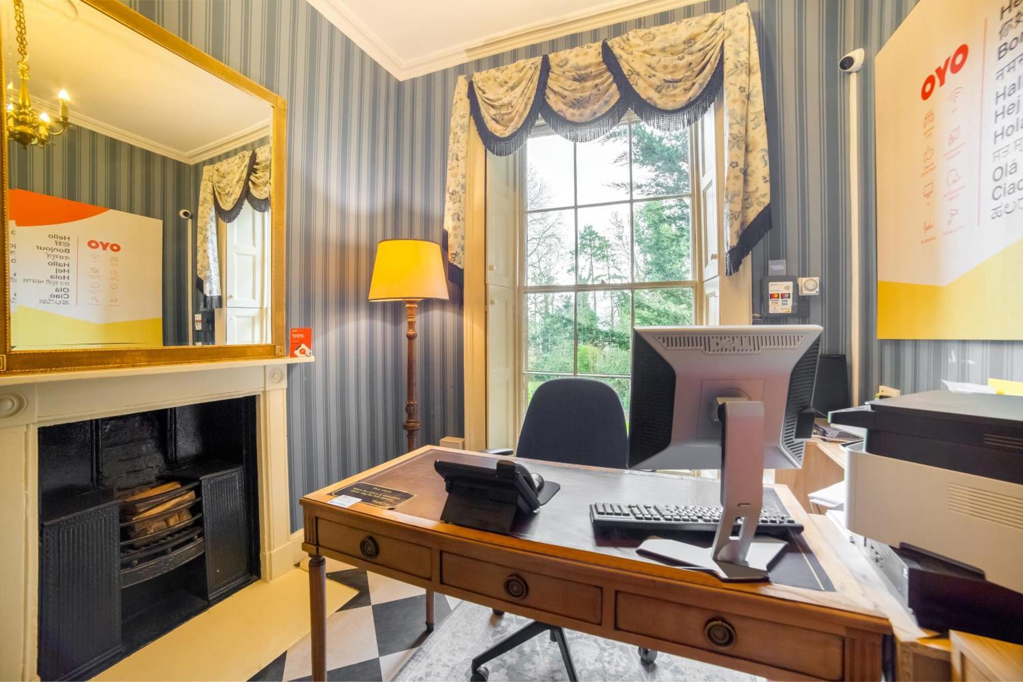 Oyo Bailbrook Lodge, Bath Zewnętrze zdjęcie